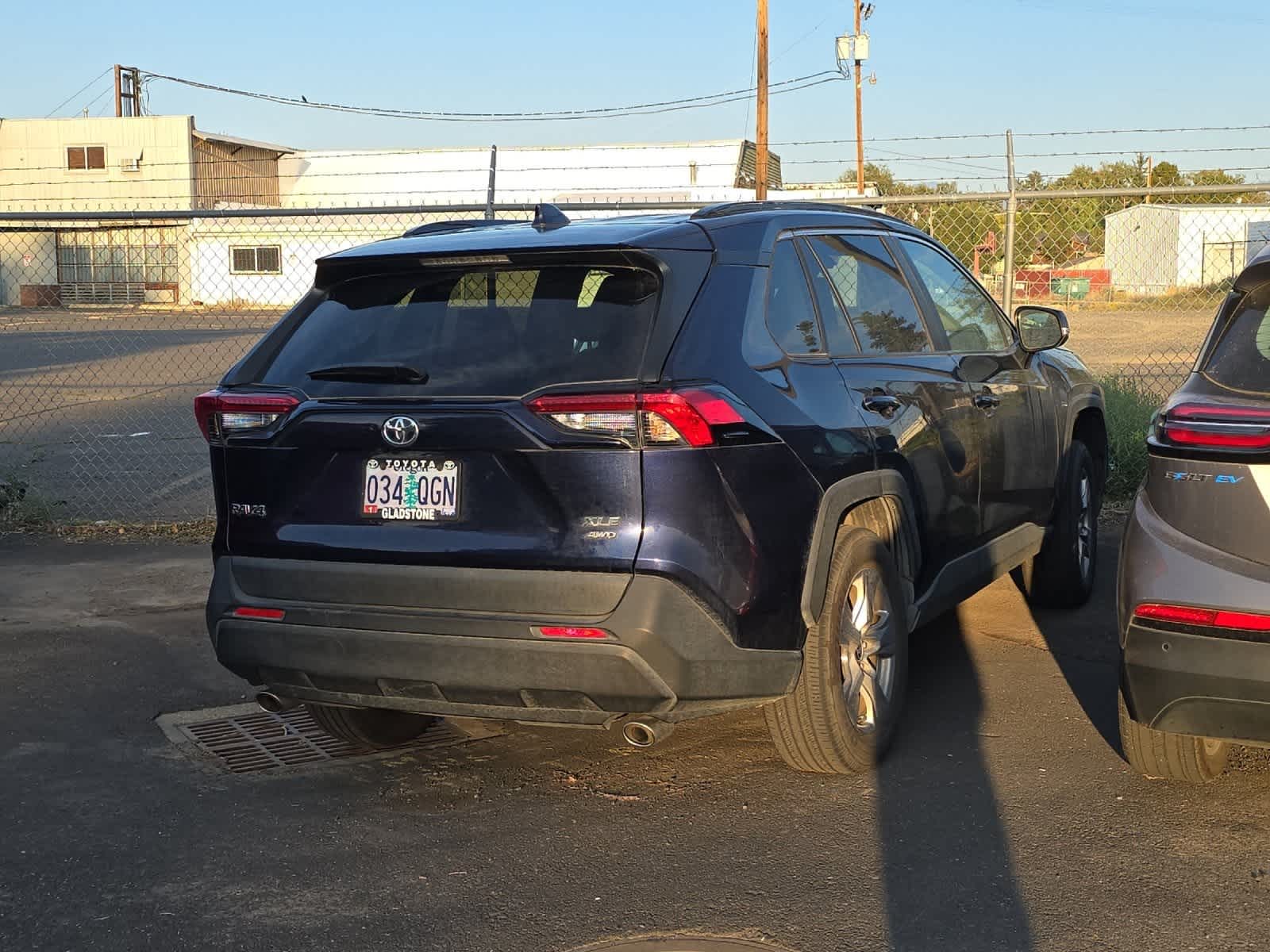 Thumbnail: 2022 Toyota RAV4 - 2