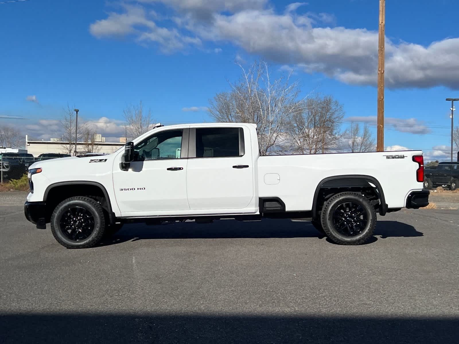 Thumbnail: 2026 Chevrolet Silverado 3500 - 5