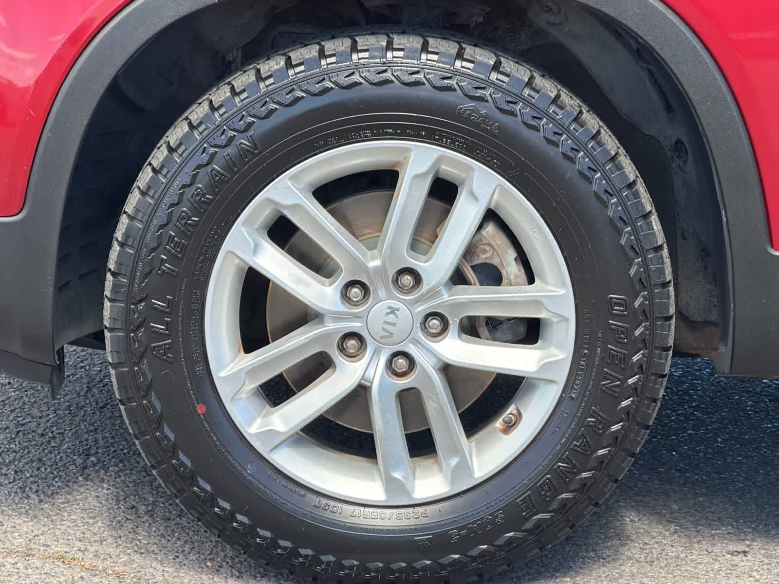 Thumbnail: 2015 Kia Sorento - 26