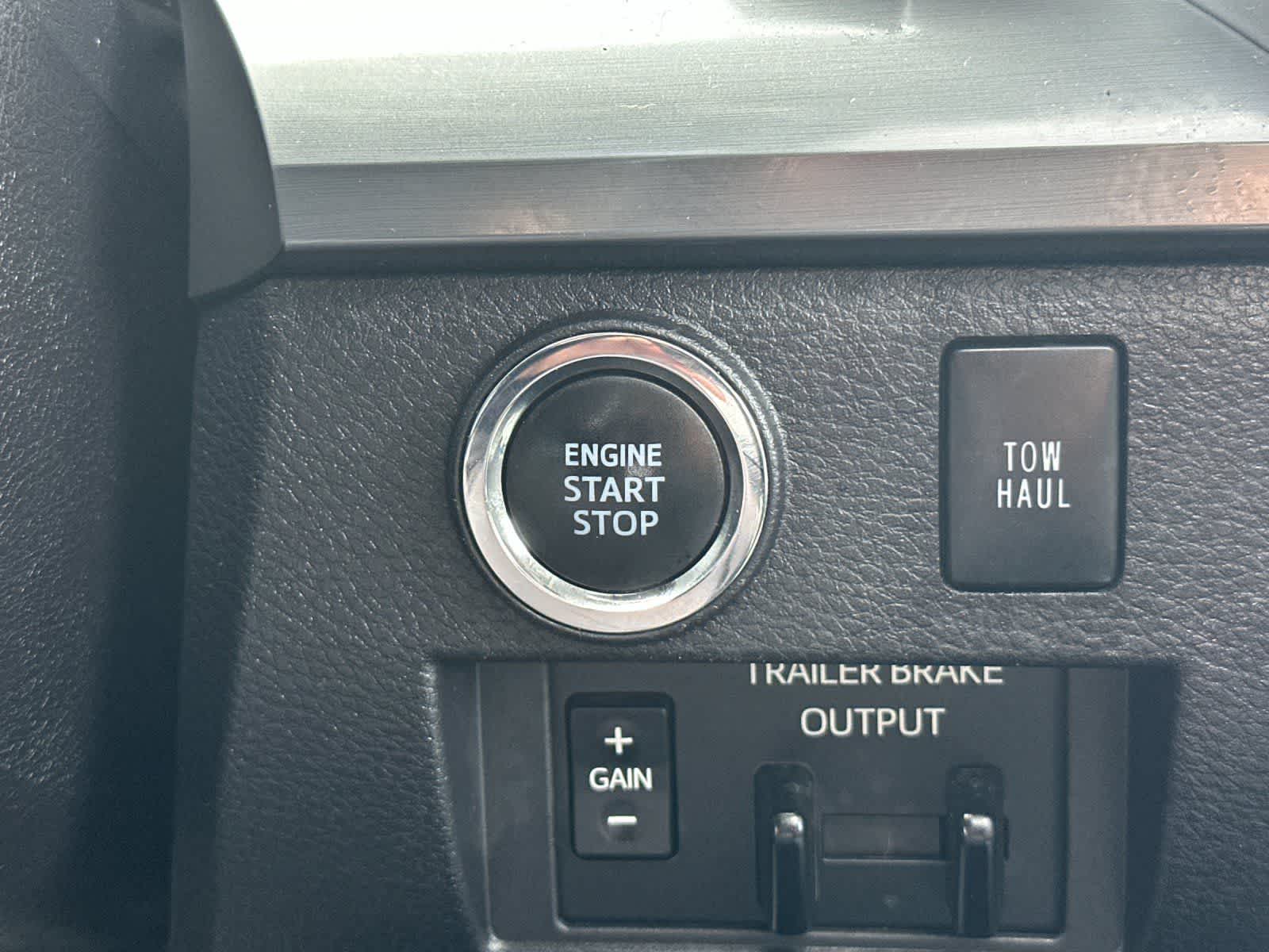 Thumbnail: 2020 Toyota Tundra - 22