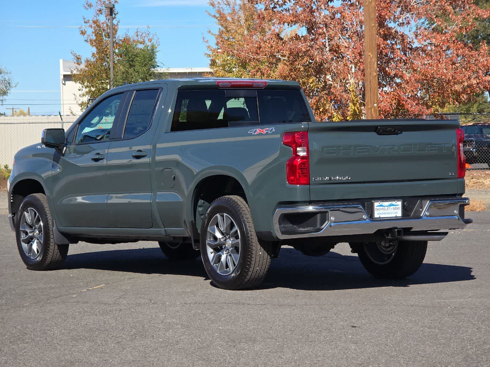 Thumbnail: 2026 Chevrolet Silverado 1500 - 6