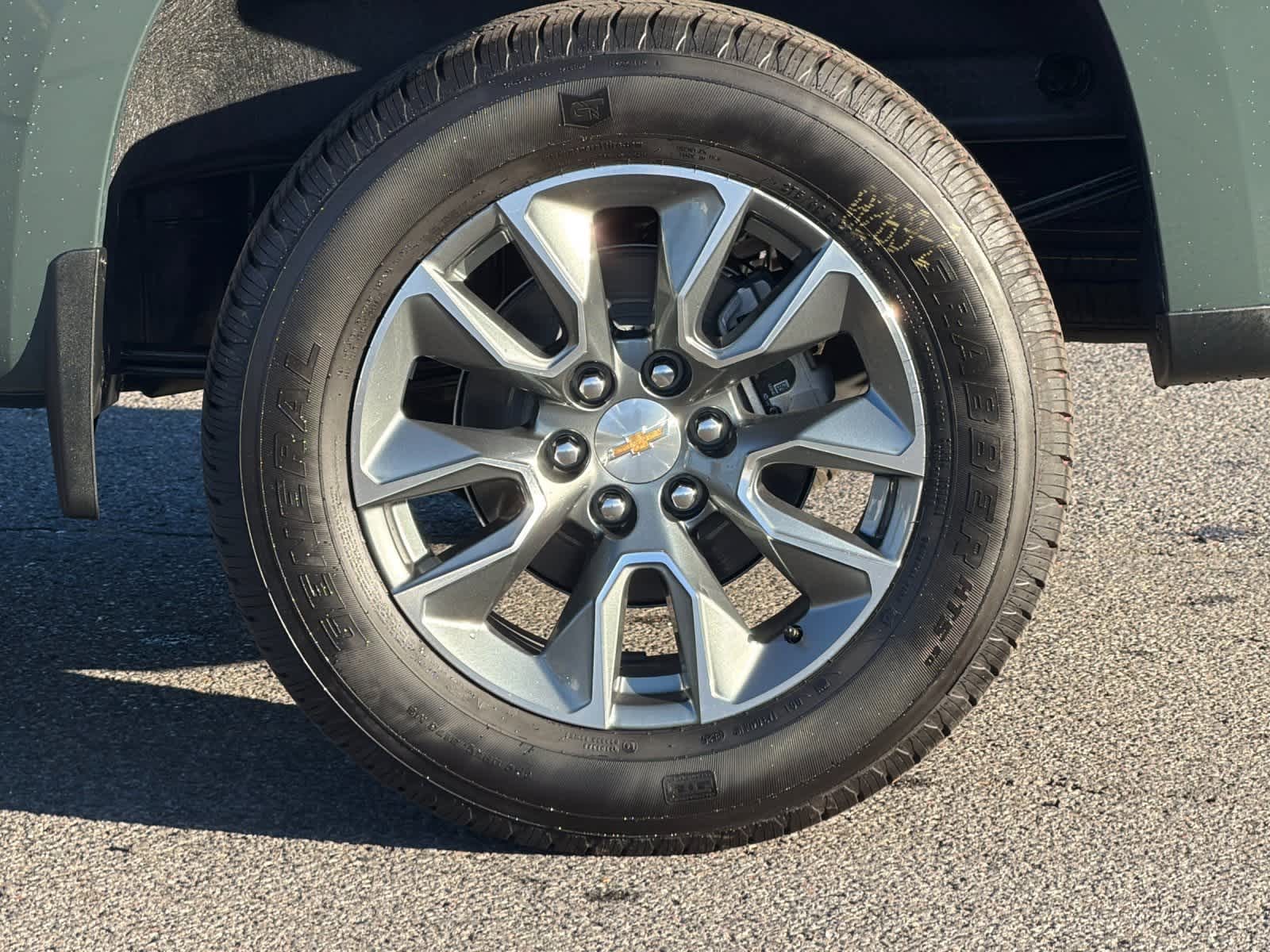 Thumbnail: 2026 Chevrolet Silverado 1500 - 26