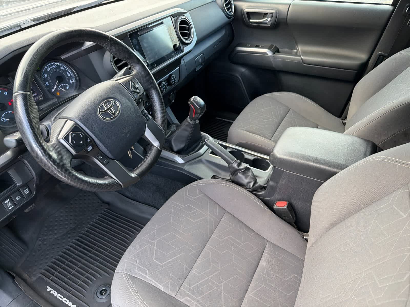 Thumbnail: 2019 Toyota Tacoma - 11