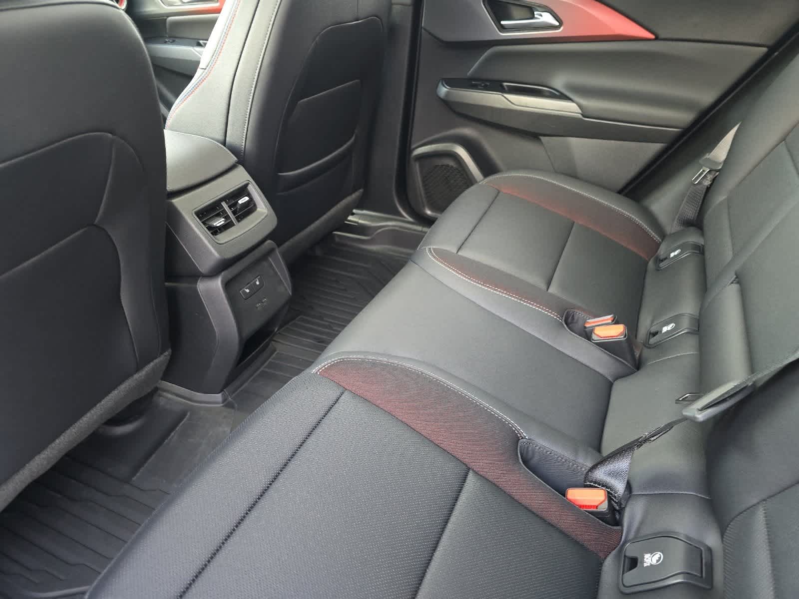 Thumbnail: 2026 Chevrolet Equinox - 4