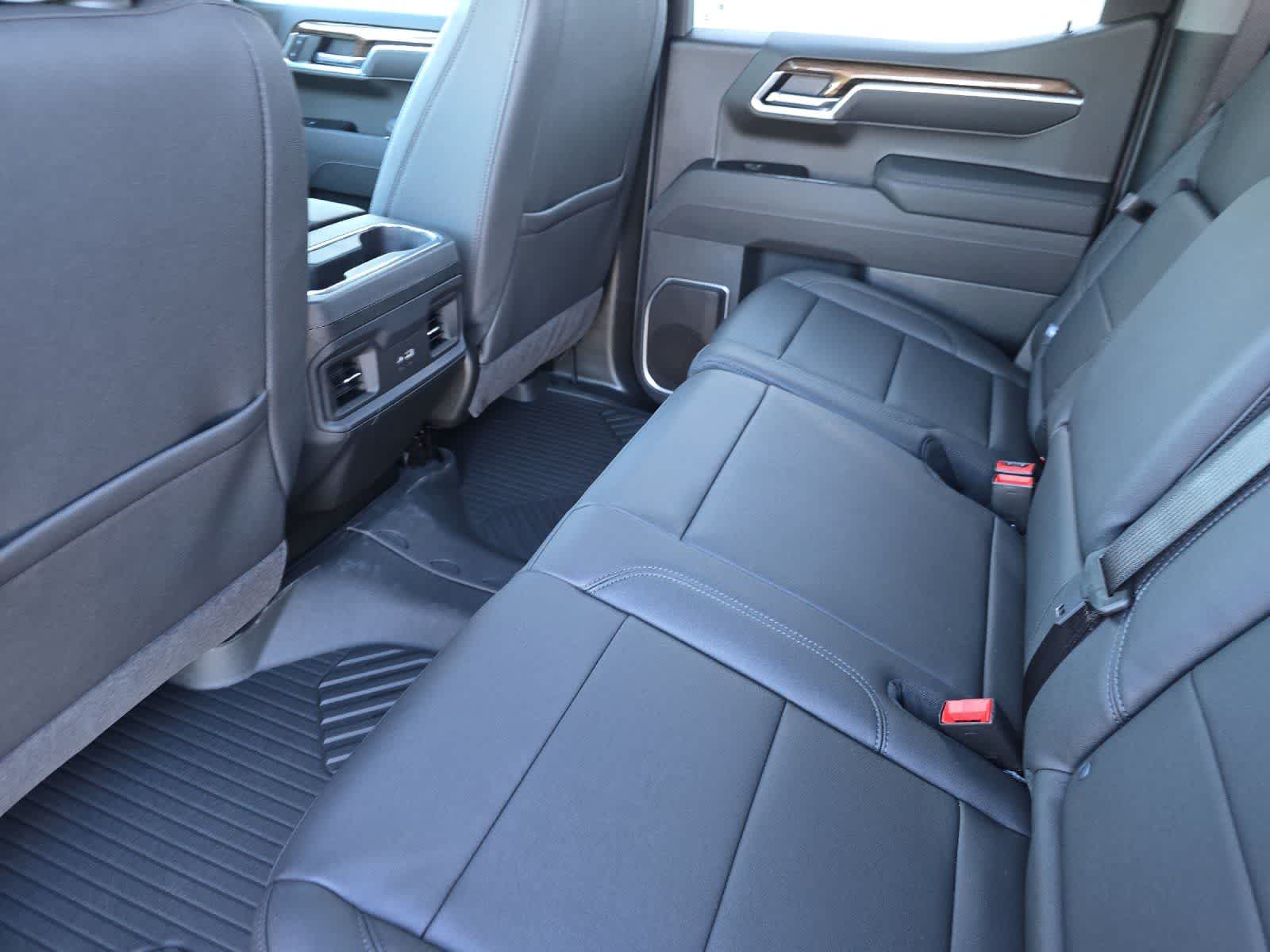 Thumbnail: 2026 Chevrolet Silverado 1500 - 4
