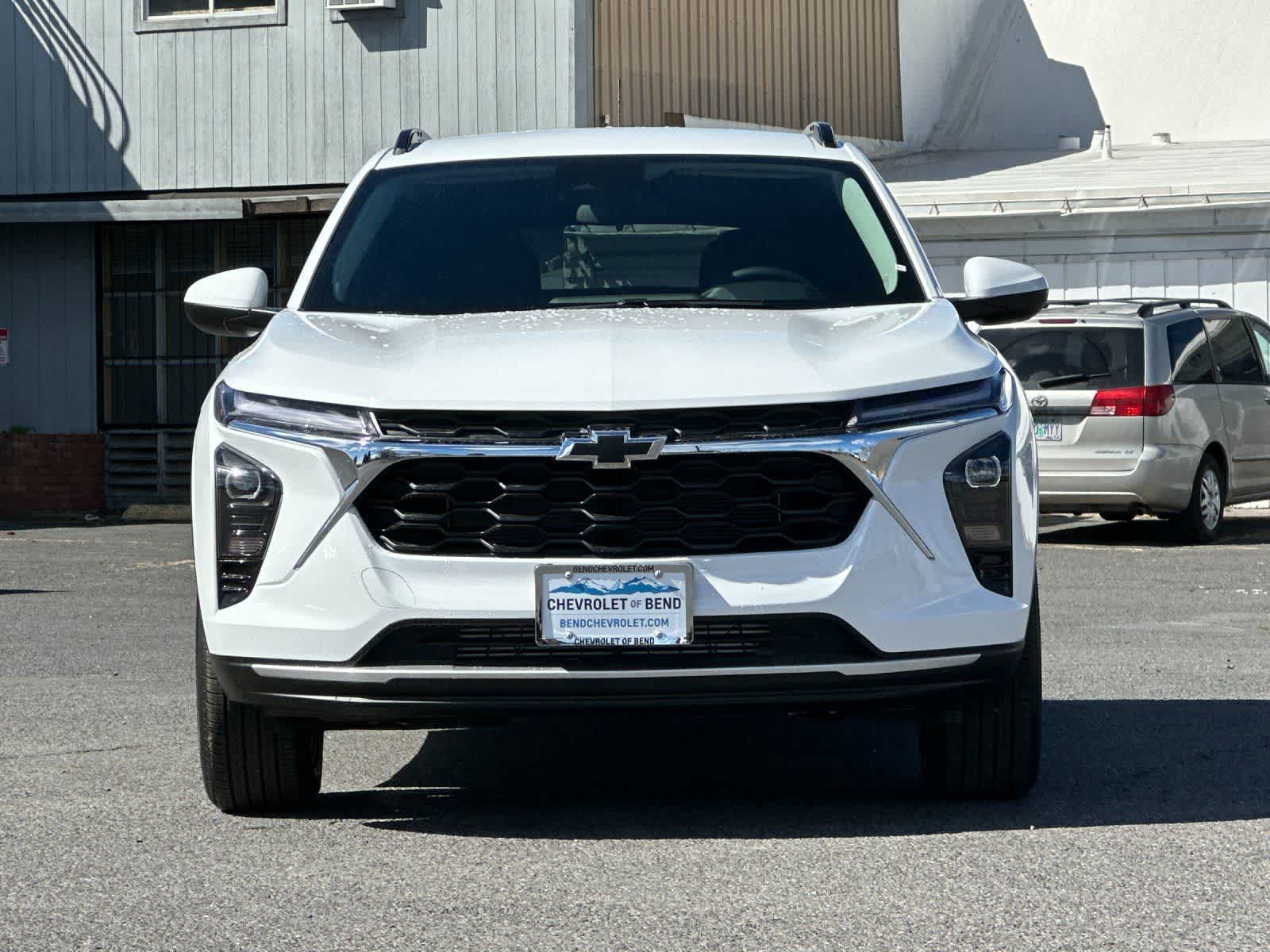 Thumbnail: 2026 Chevrolet Trax - 10