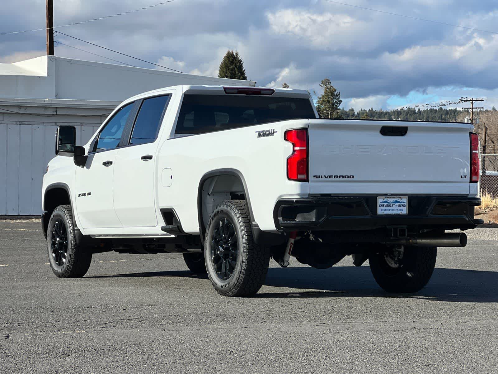 Thumbnail: 2026 Chevrolet Silverado 3500 - 6