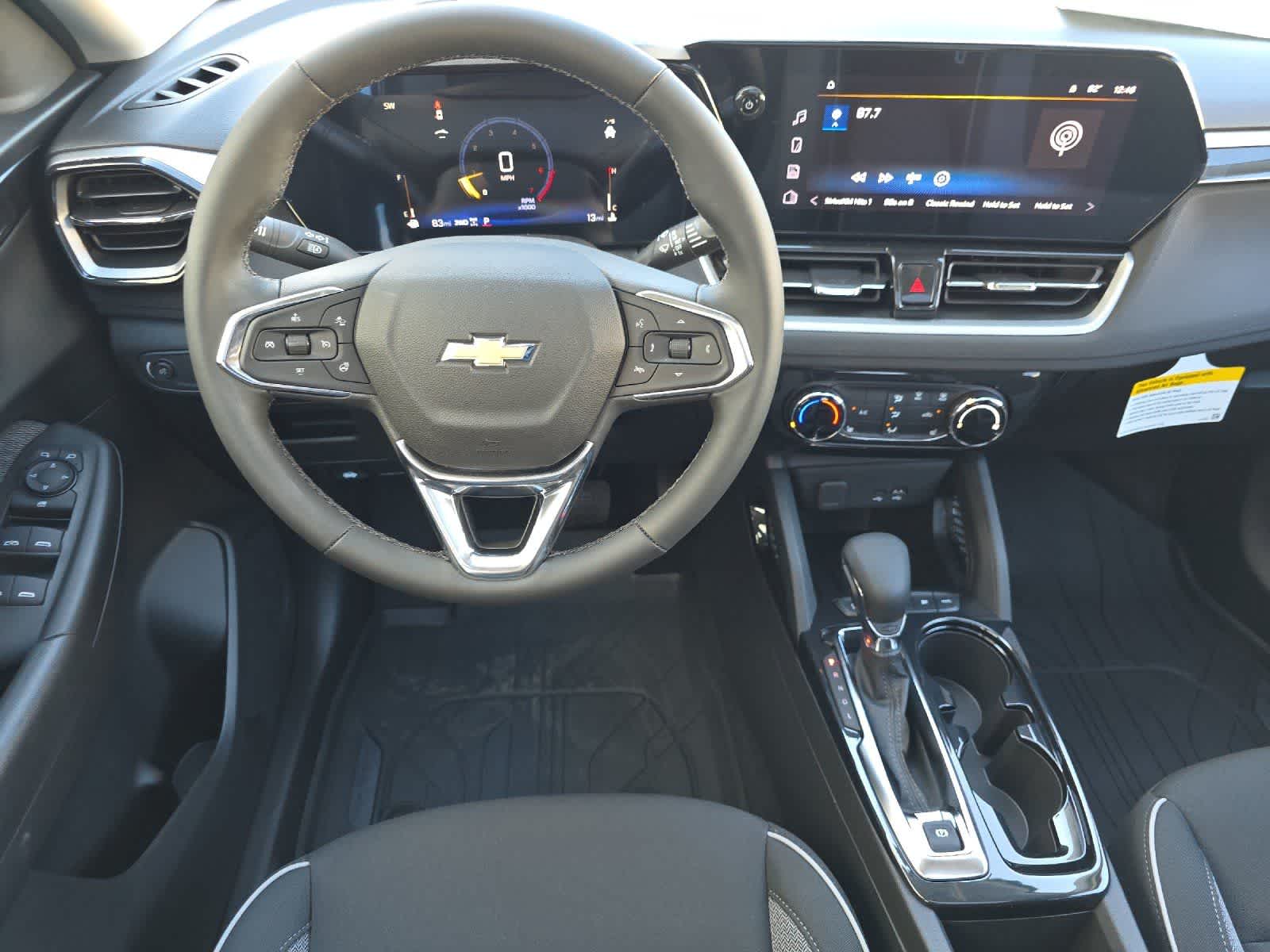 Thumbnail: 2026 Chevrolet TrailBlazer - 14