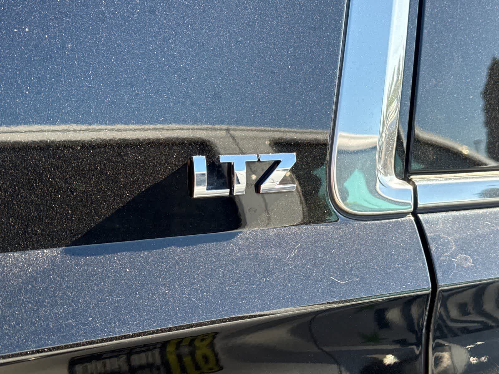 Thumbnail: 2016 Chevrolet Suburban - 10