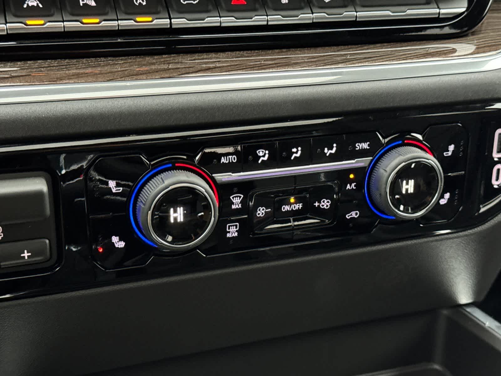 Thumbnail: 2026 Chevrolet Silverado 1500 - 20