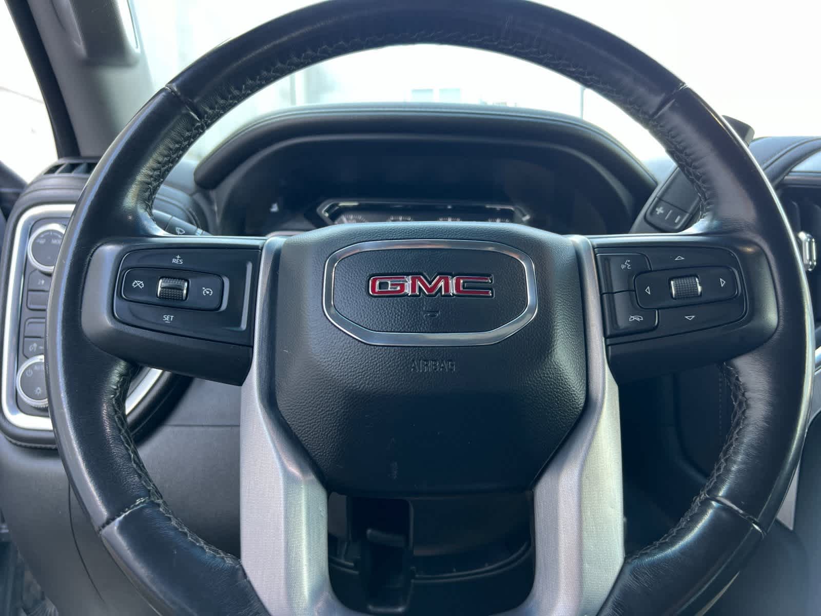 Thumbnail: 2022 GMC Sierra 3500 - 21