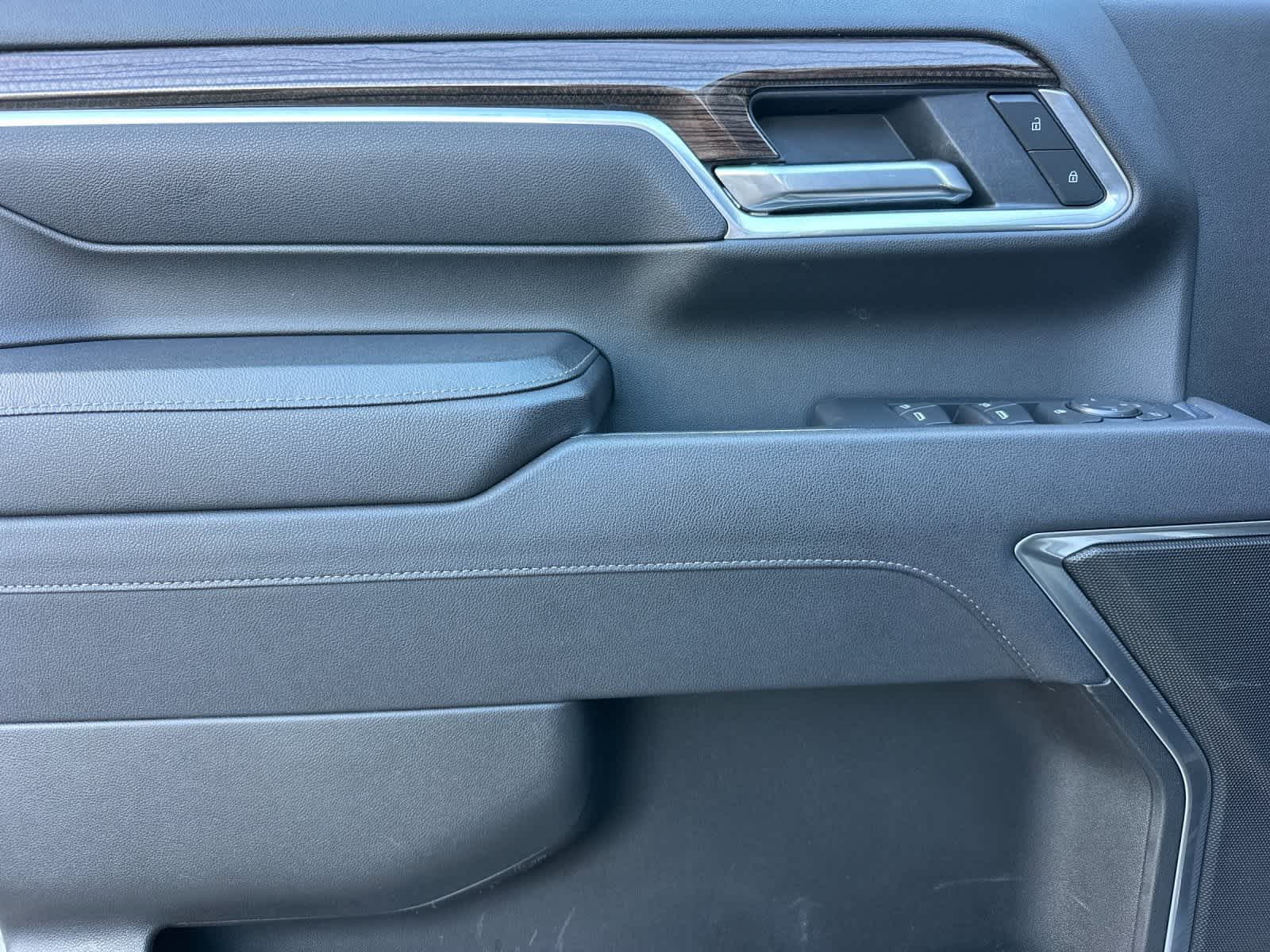 Thumbnail: 2025 Chevrolet Silverado 2500 - 12