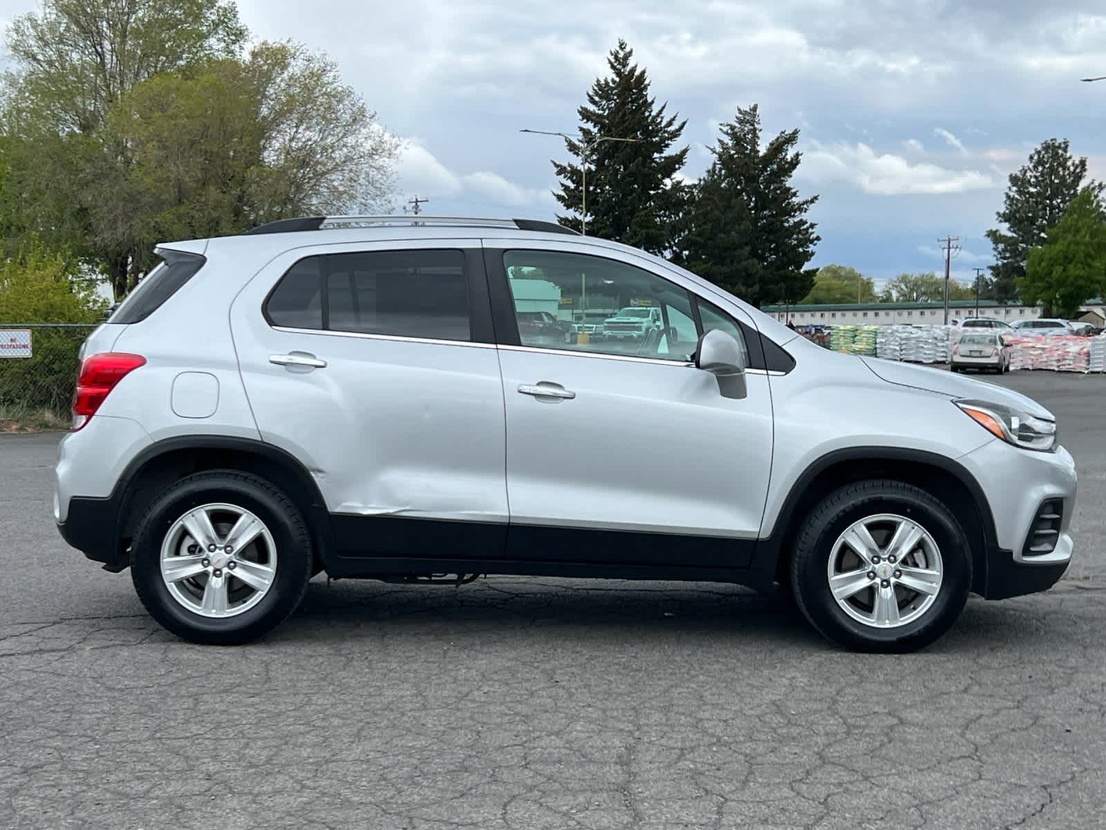 Thumbnail: 2019 Chevrolet Trax - 8