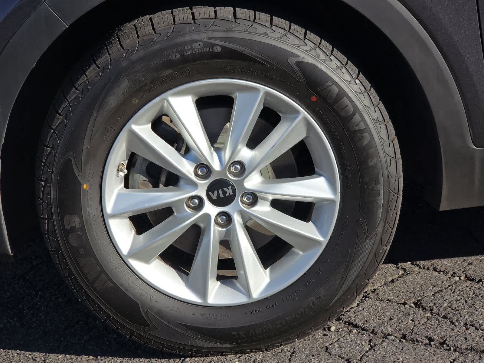 Thumbnail: 2019 Kia Sorento - 26