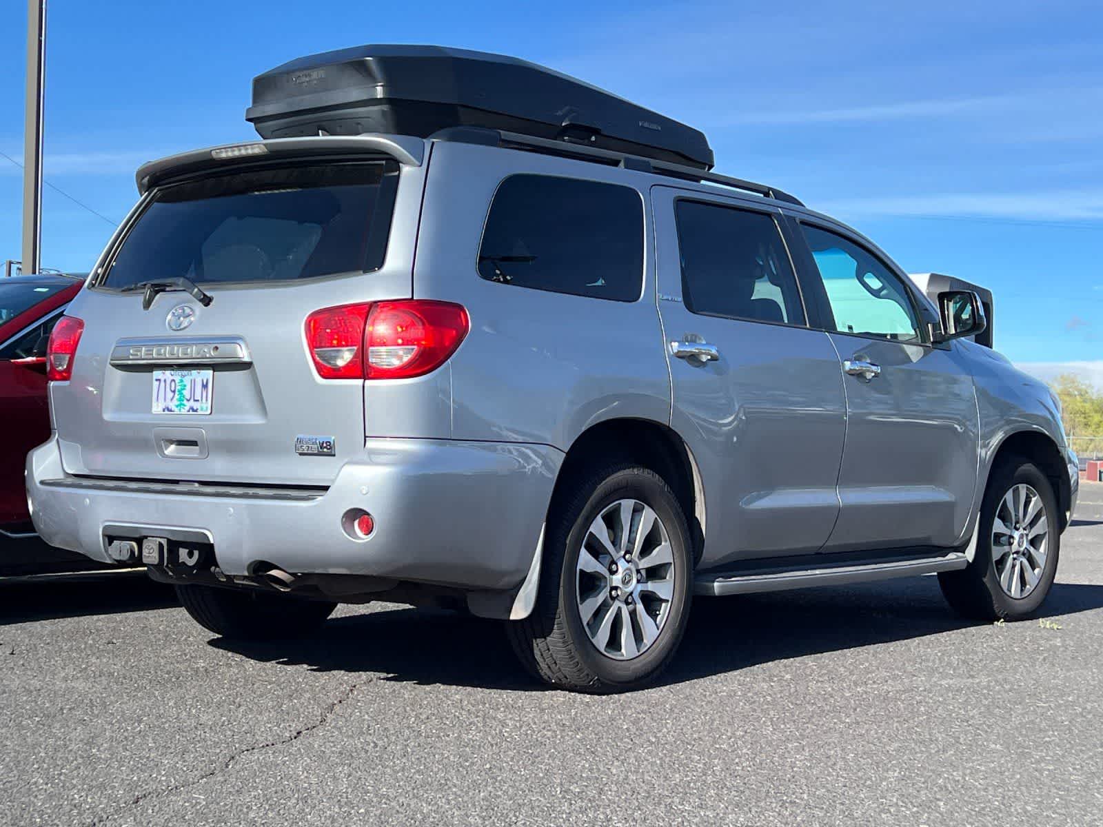 Thumbnail: 2016 Toyota Sequoia - 4