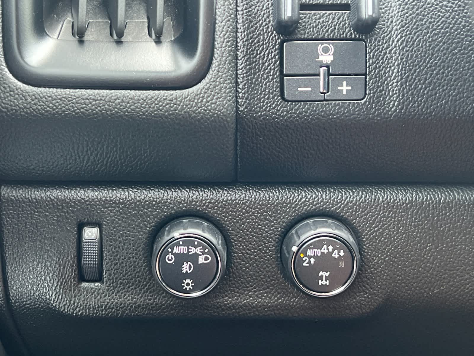 Thumbnail: 2018 Chevrolet Colorado - 27