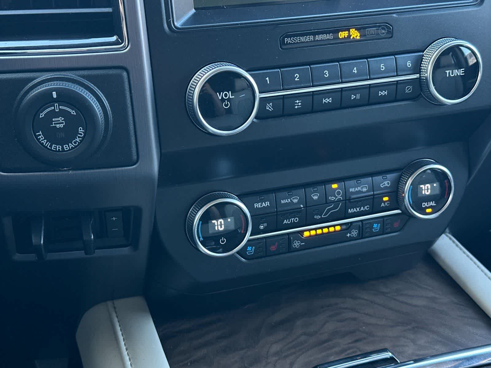 Thumbnail: 2021 Ford Expedition - 22
