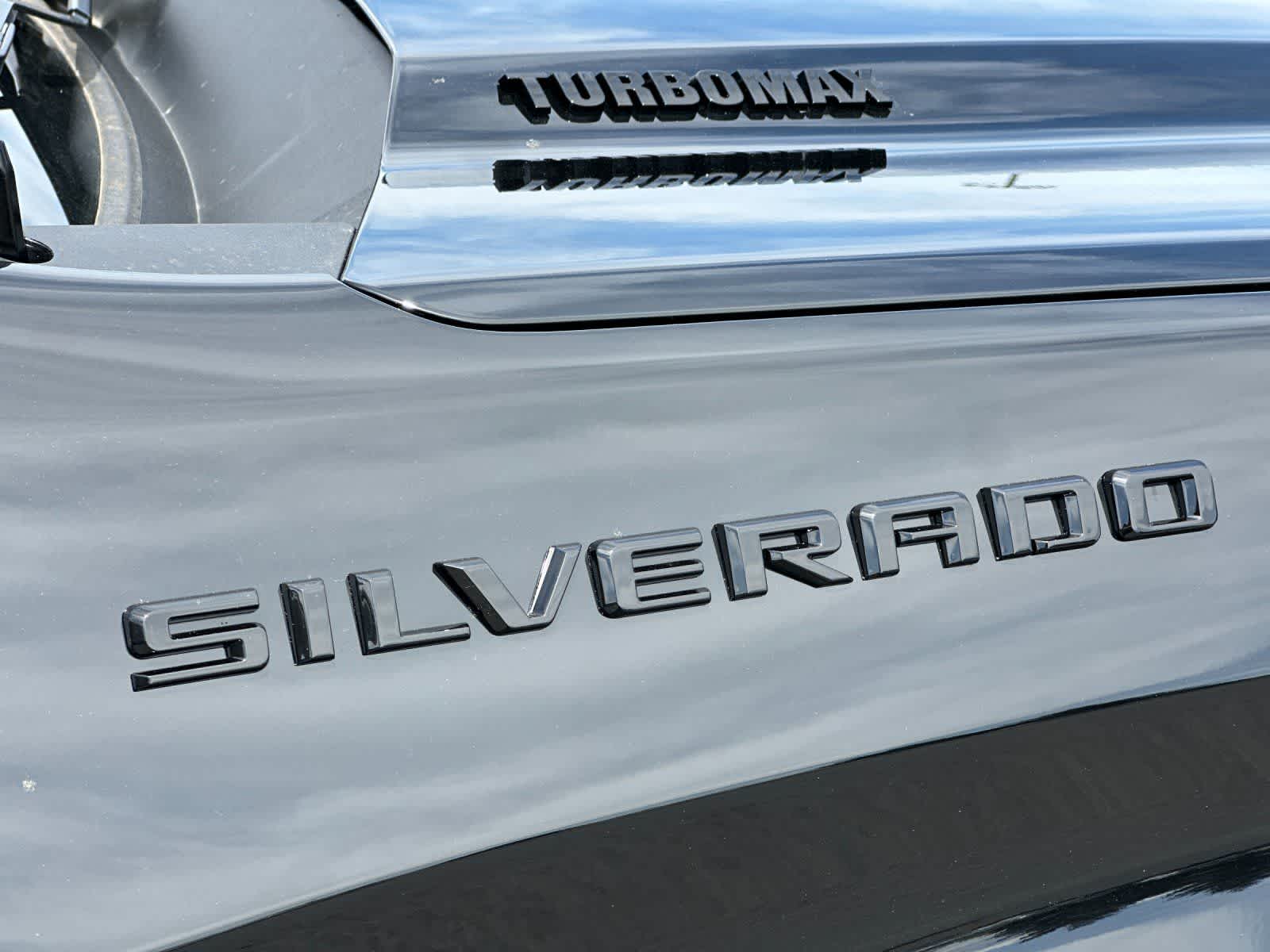 Thumbnail: 2026 Chevrolet Silverado 1500 - 26