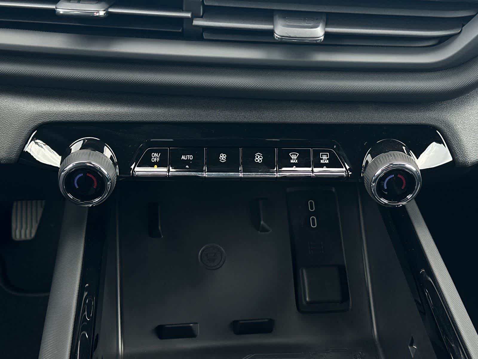 Thumbnail: 2026 Chevrolet Silverado EV - 20