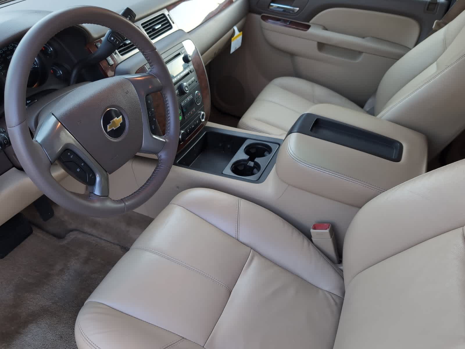 Thumbnail: 2011 Chevrolet Tahoe - 11
