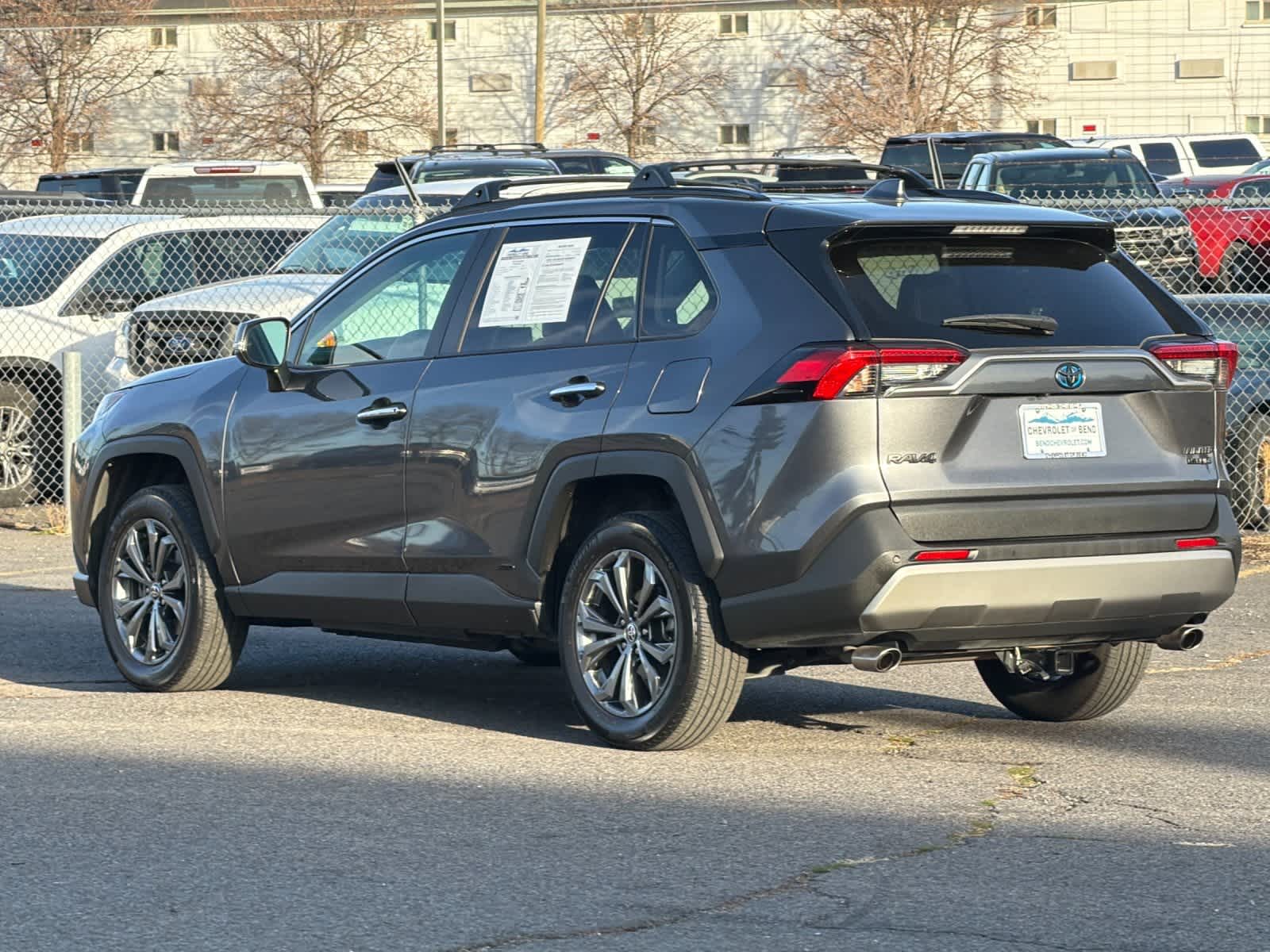 Thumbnail: 2022 Toyota RAV4 - 6