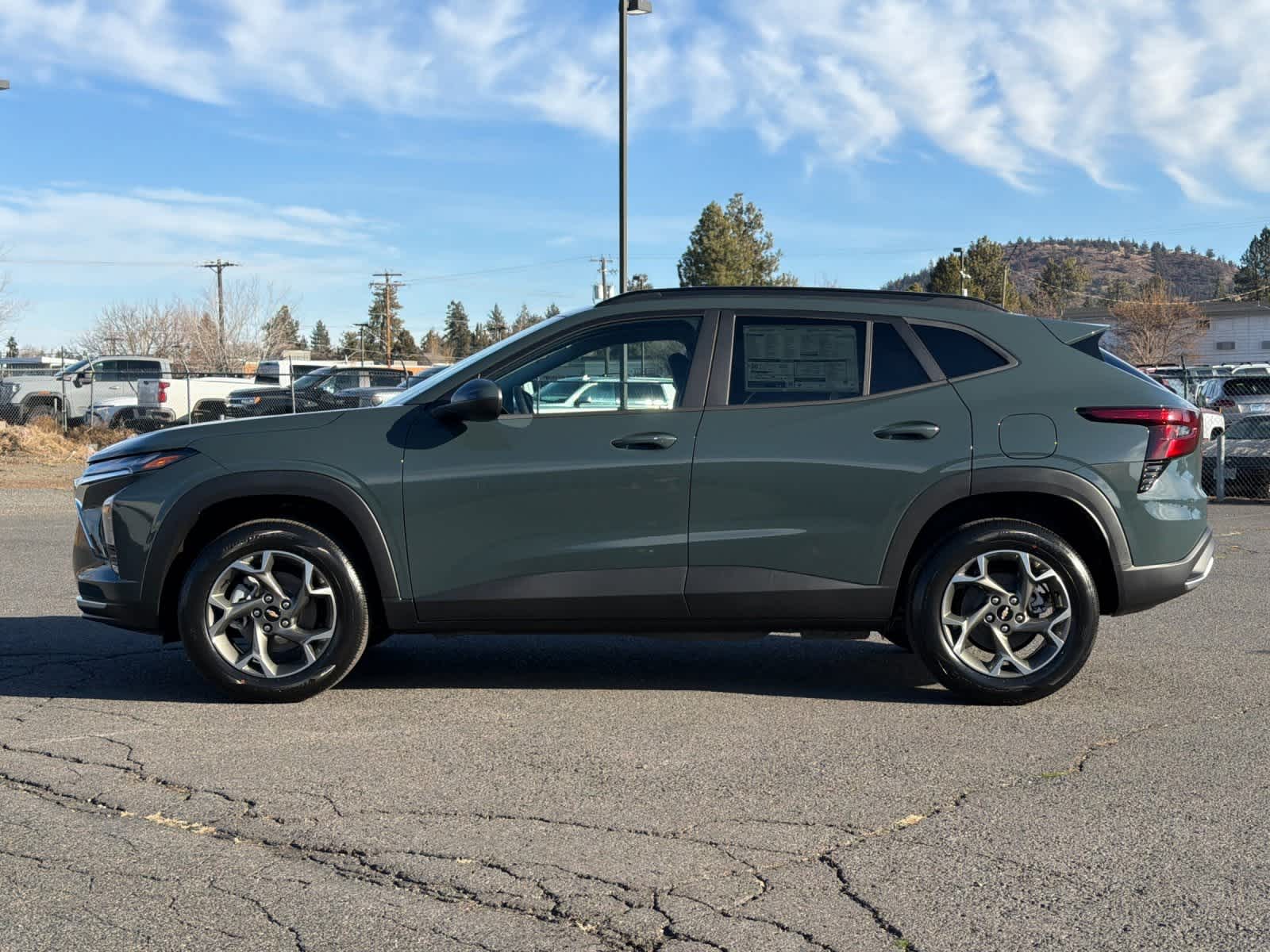 Thumbnail: 2026 Chevrolet Trax - 5