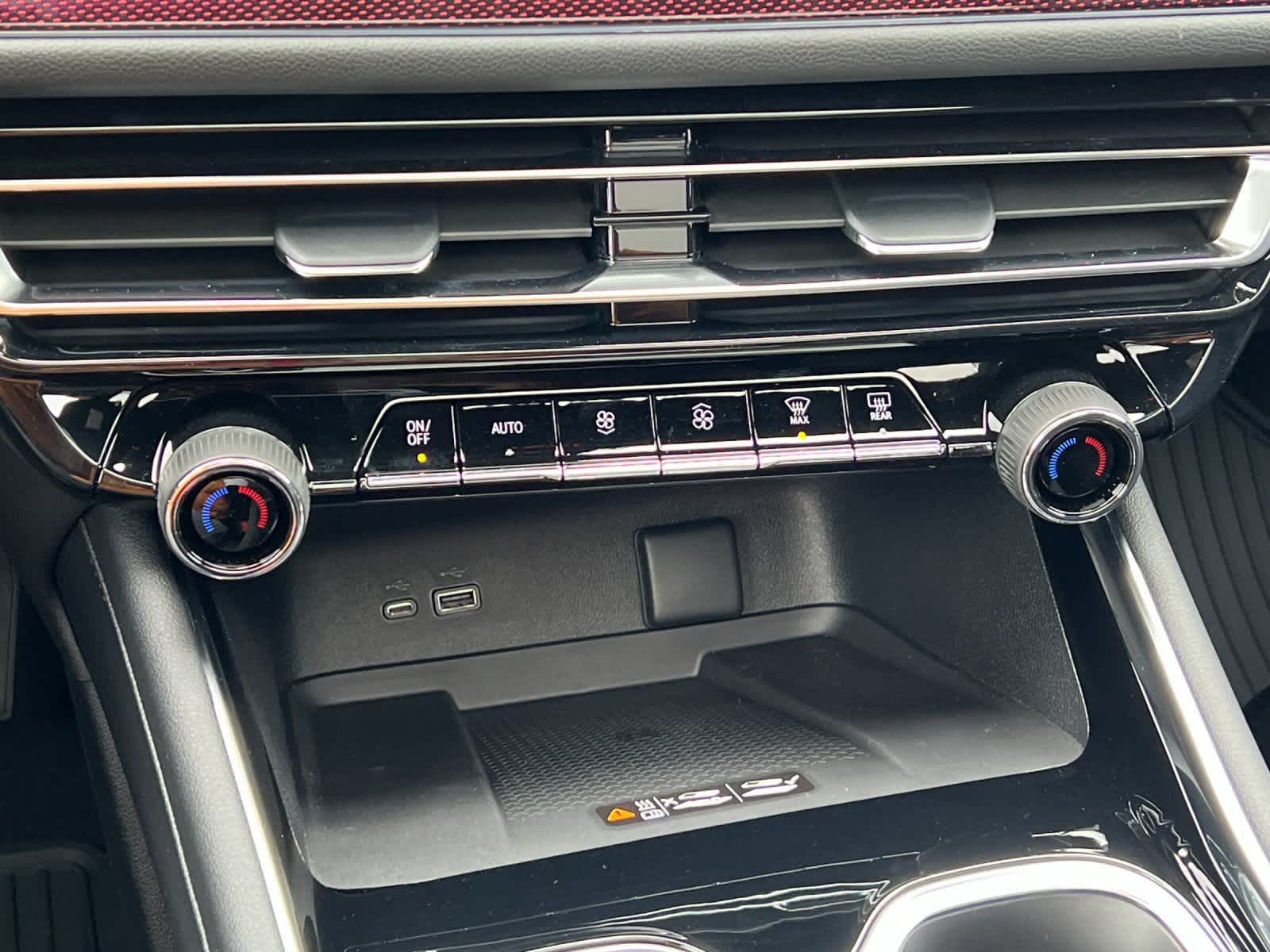 Thumbnail: 2026 Chevrolet Traverse - 22