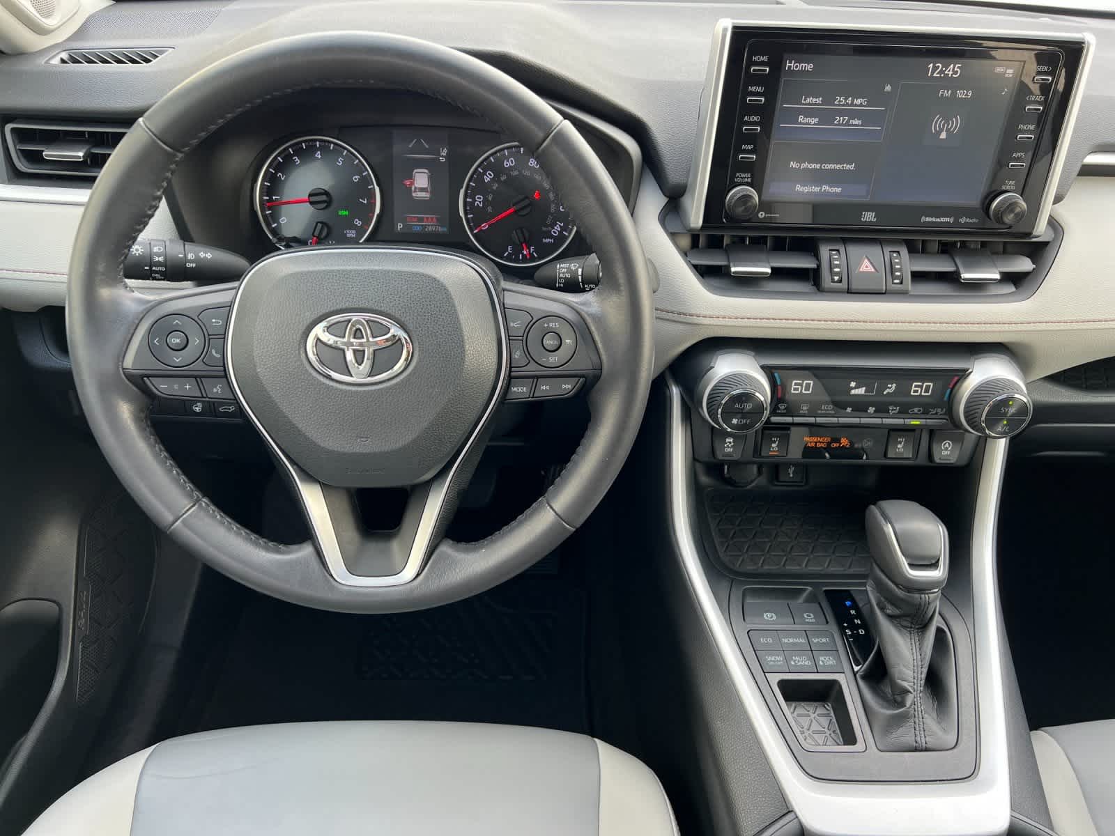Thumbnail: 2020 Toyota RAV4 - 14