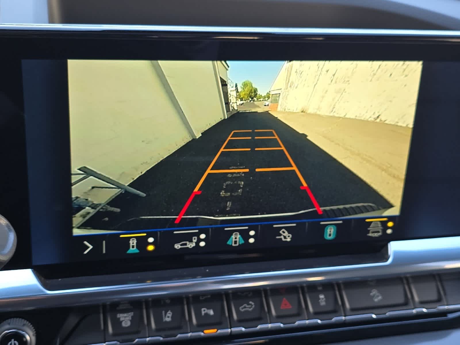 Thumbnail: 2026 Chevrolet Silverado 3500 - 19