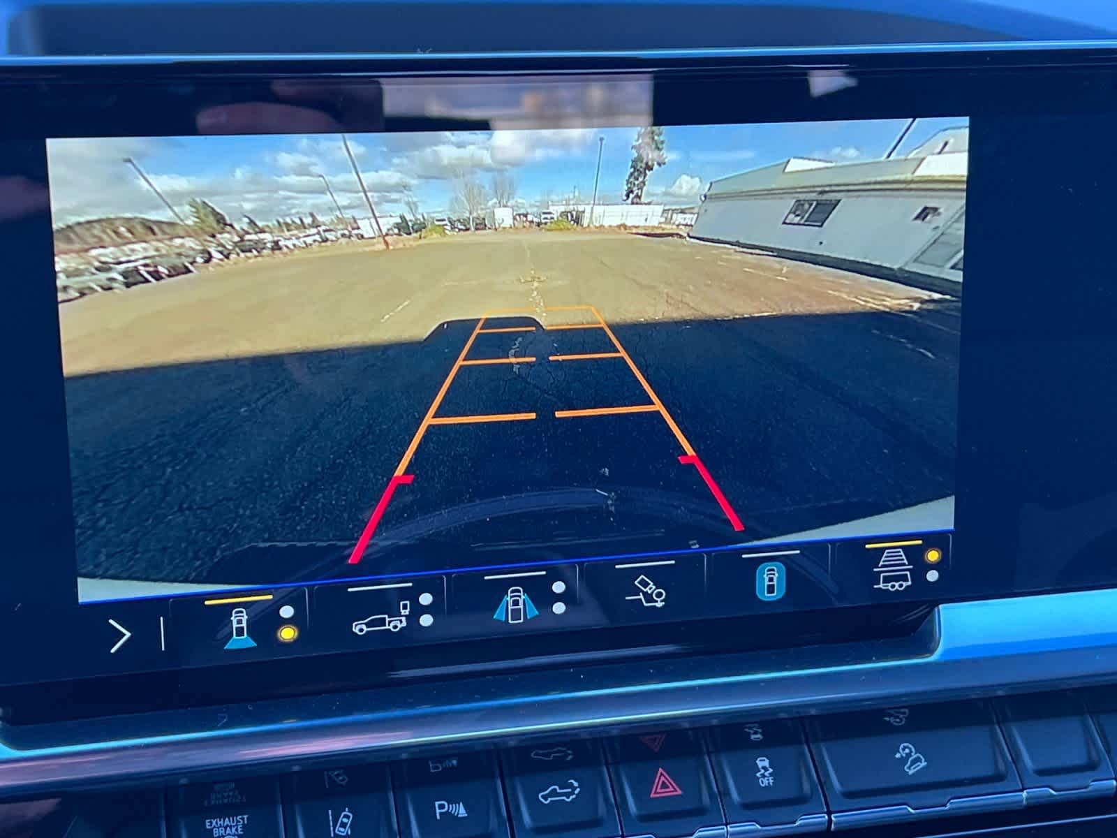 Thumbnail: 2026 Chevrolet Silverado 3500 - 19