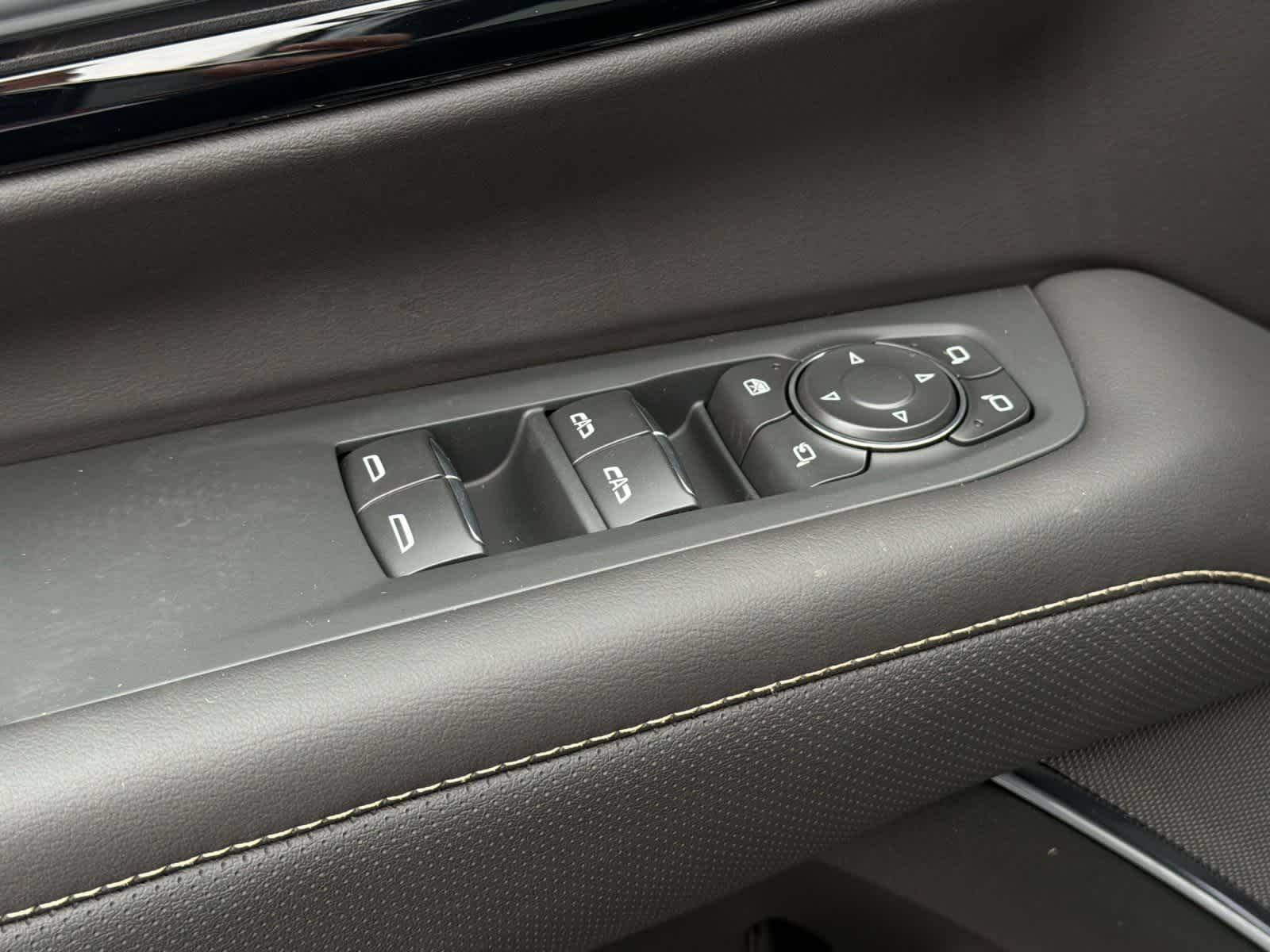 Thumbnail: 2026 Chevrolet Suburban - 13