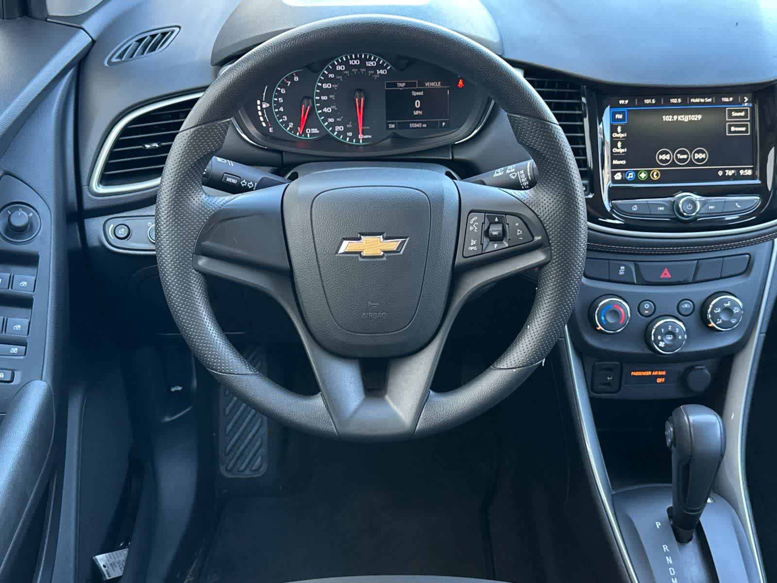Thumbnail: 2018 Chevrolet Trax - 14