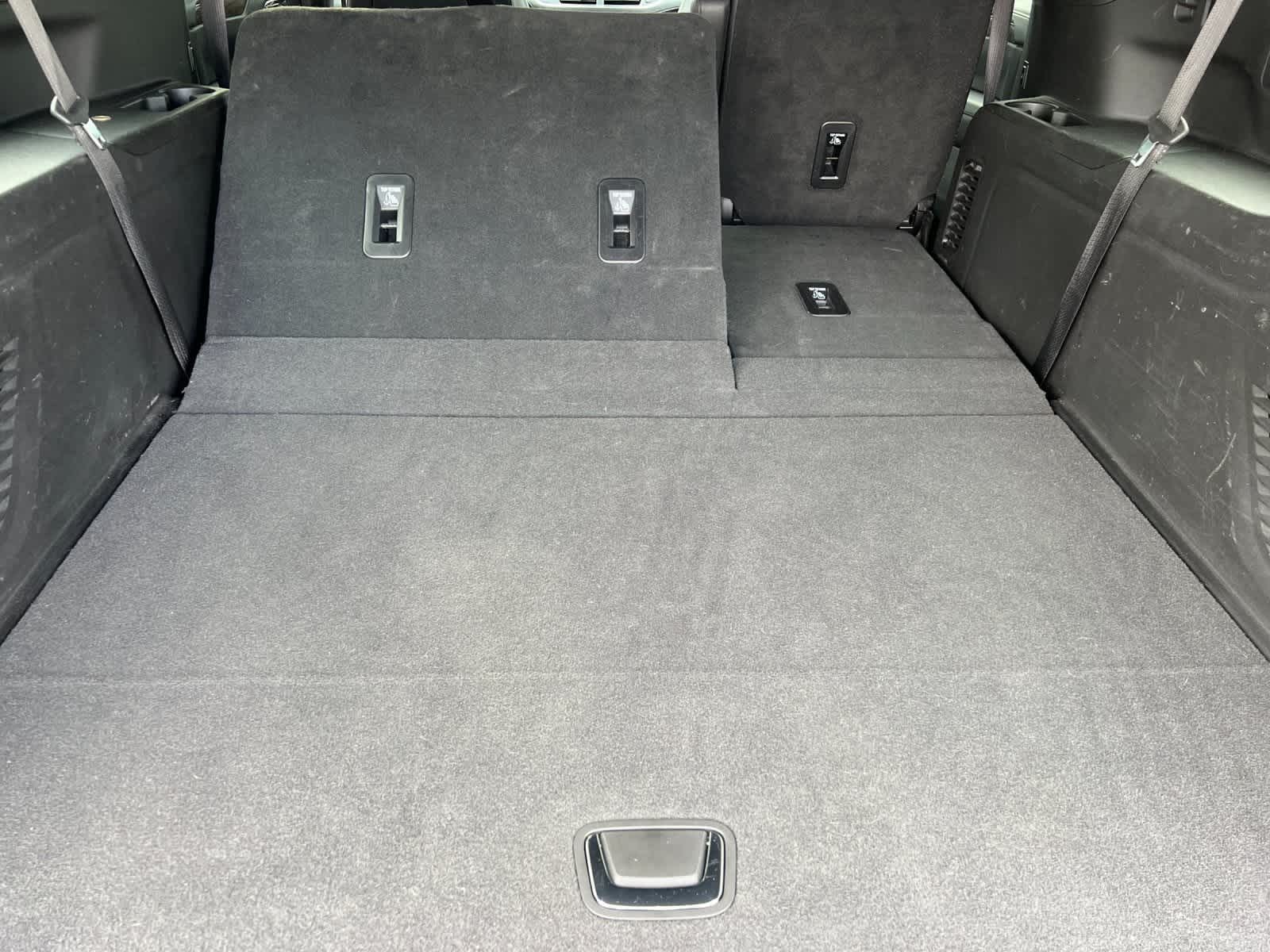 Thumbnail: 2023 Chevrolet Suburban - 16