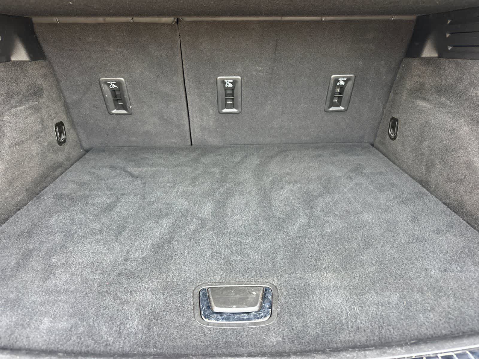 Thumbnail: 2025 Cadillac XT4 - 15