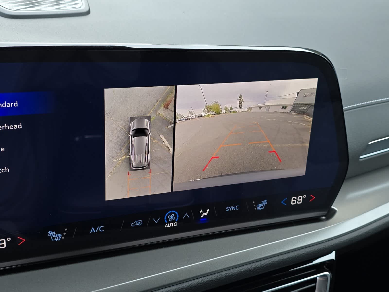 Thumbnail: 2026 Chevrolet Traverse - 21