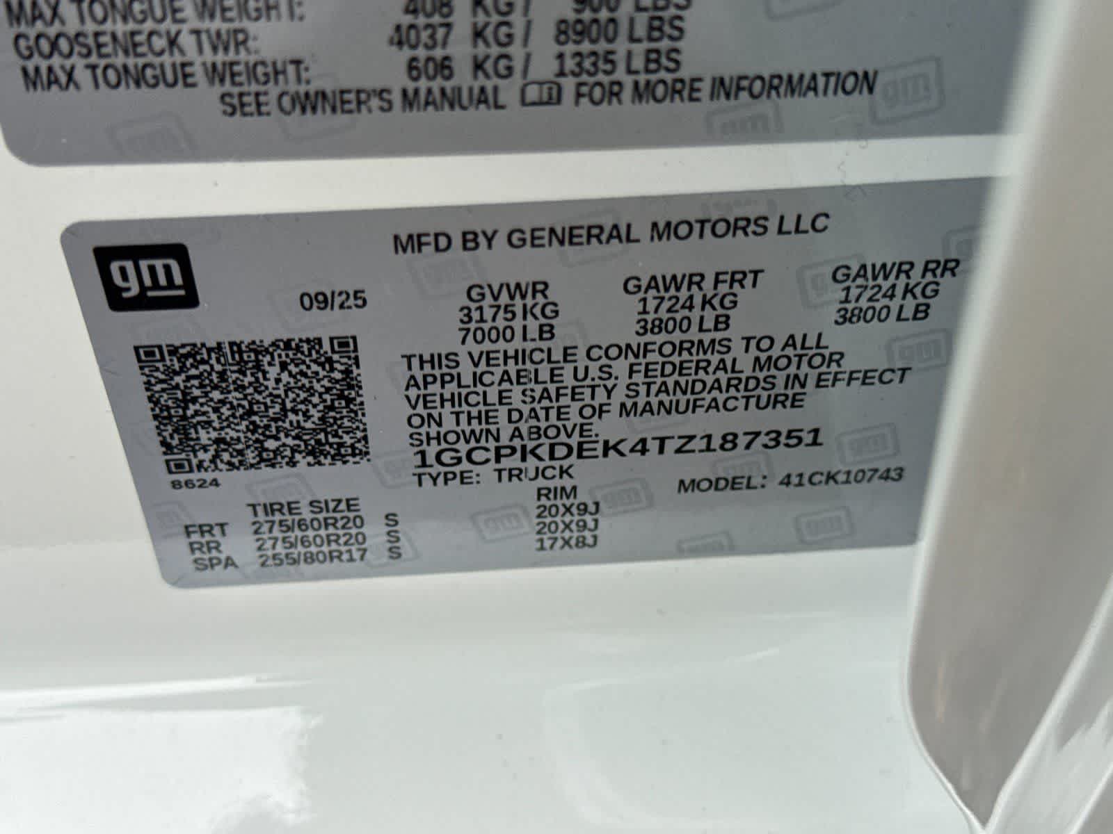 Thumbnail: 2026 Chevrolet Silverado 1500 - 28