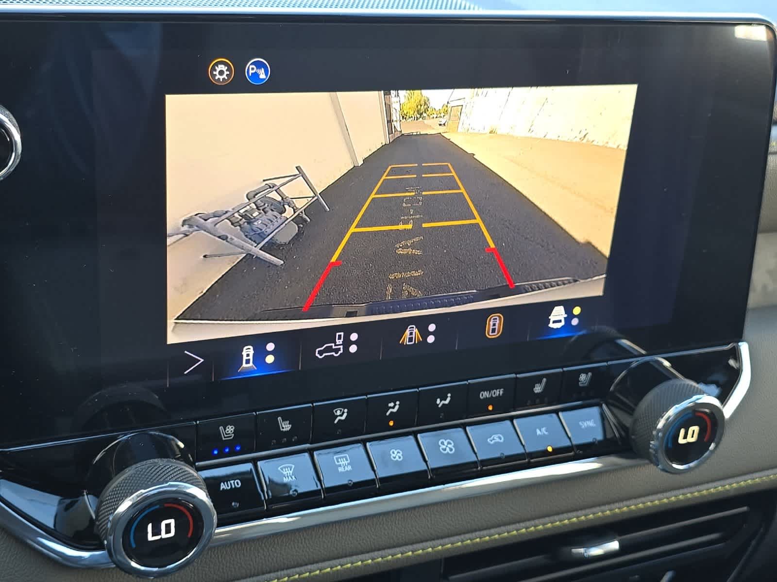 Thumbnail: 2026 Chevrolet Colorado - 19