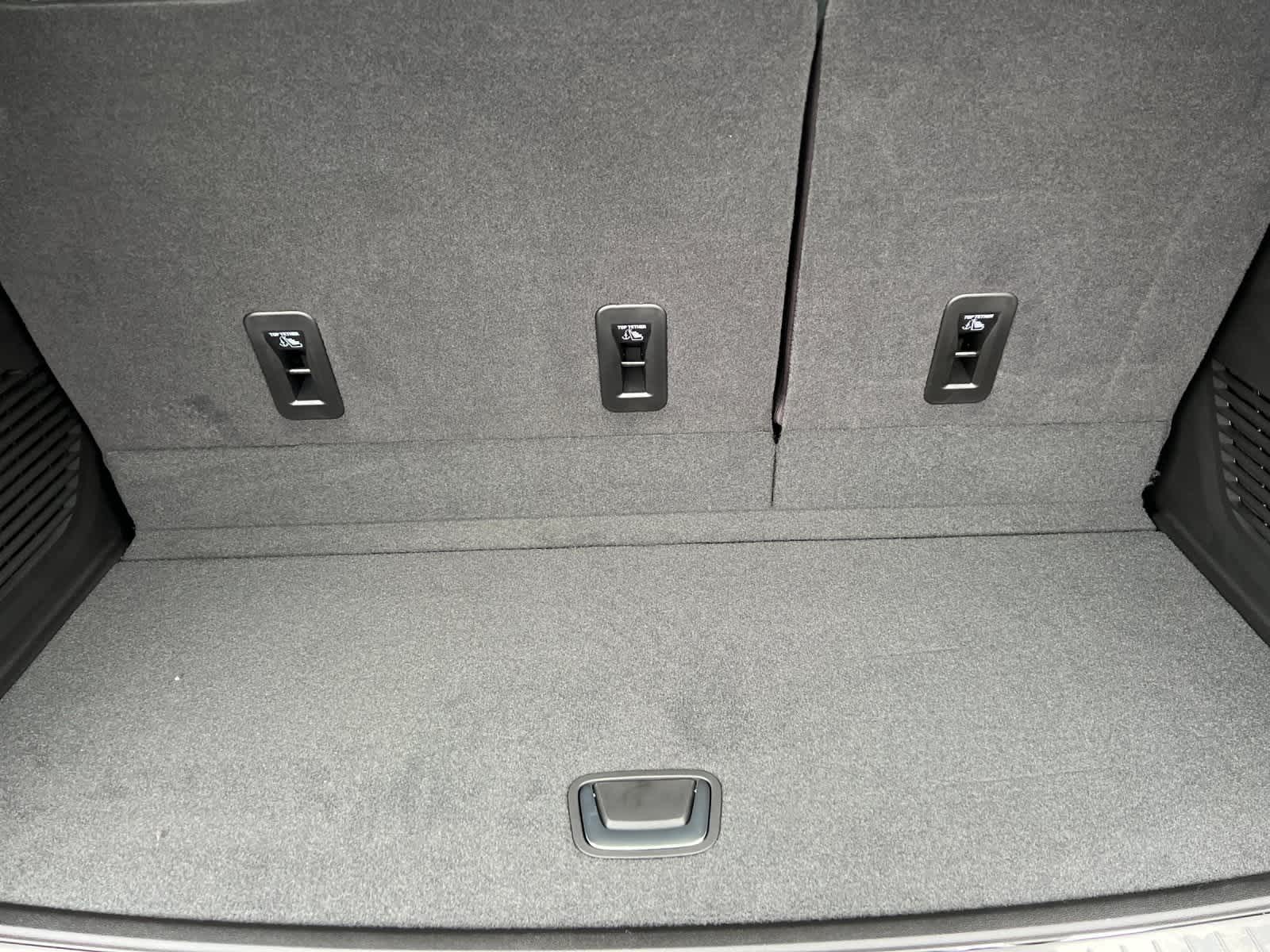 Thumbnail: 2026 Chevrolet Tahoe - 16