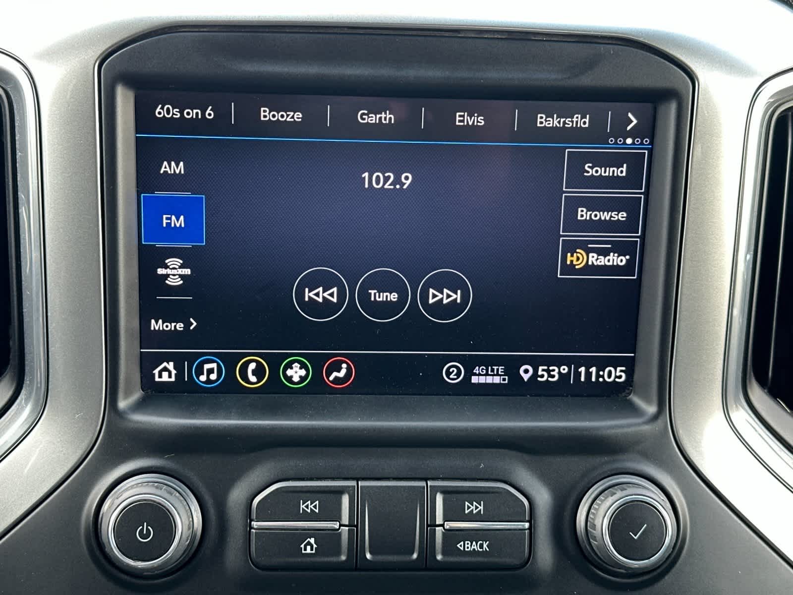 Thumbnail: 2020 Chevrolet Silverado 1500 - 17