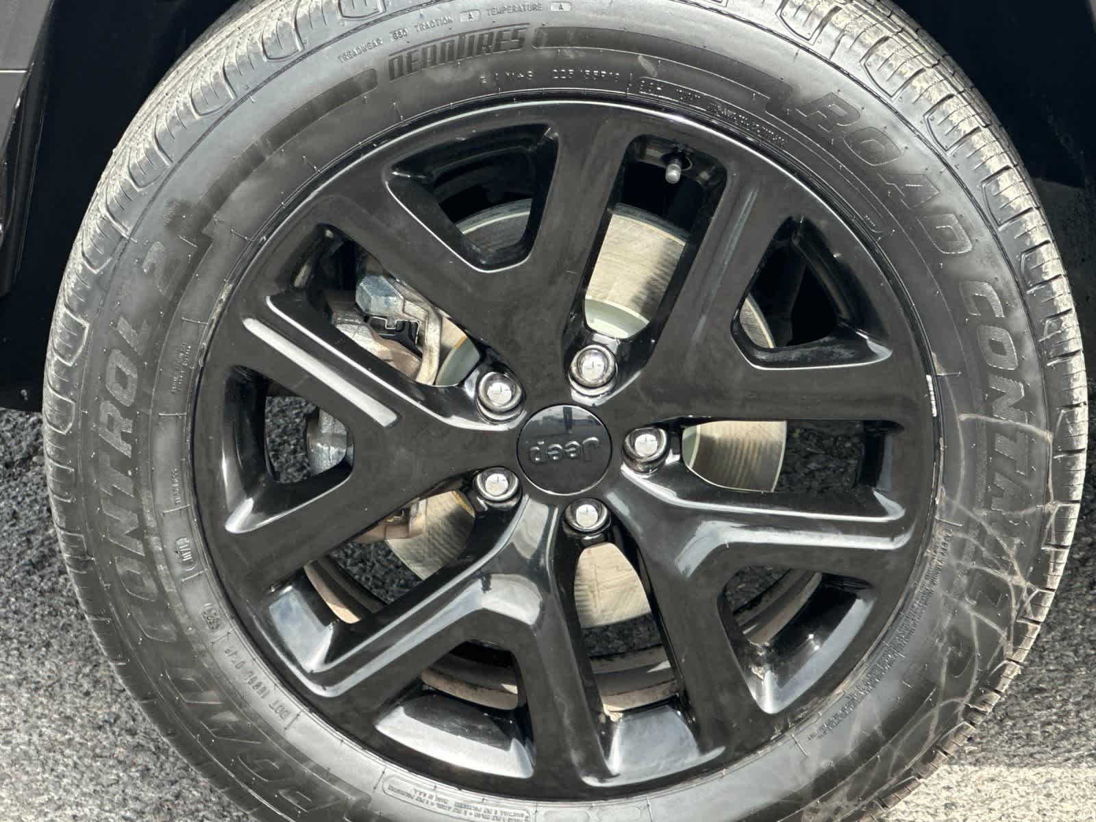 Thumbnail: 2019 Jeep Renegade - 26