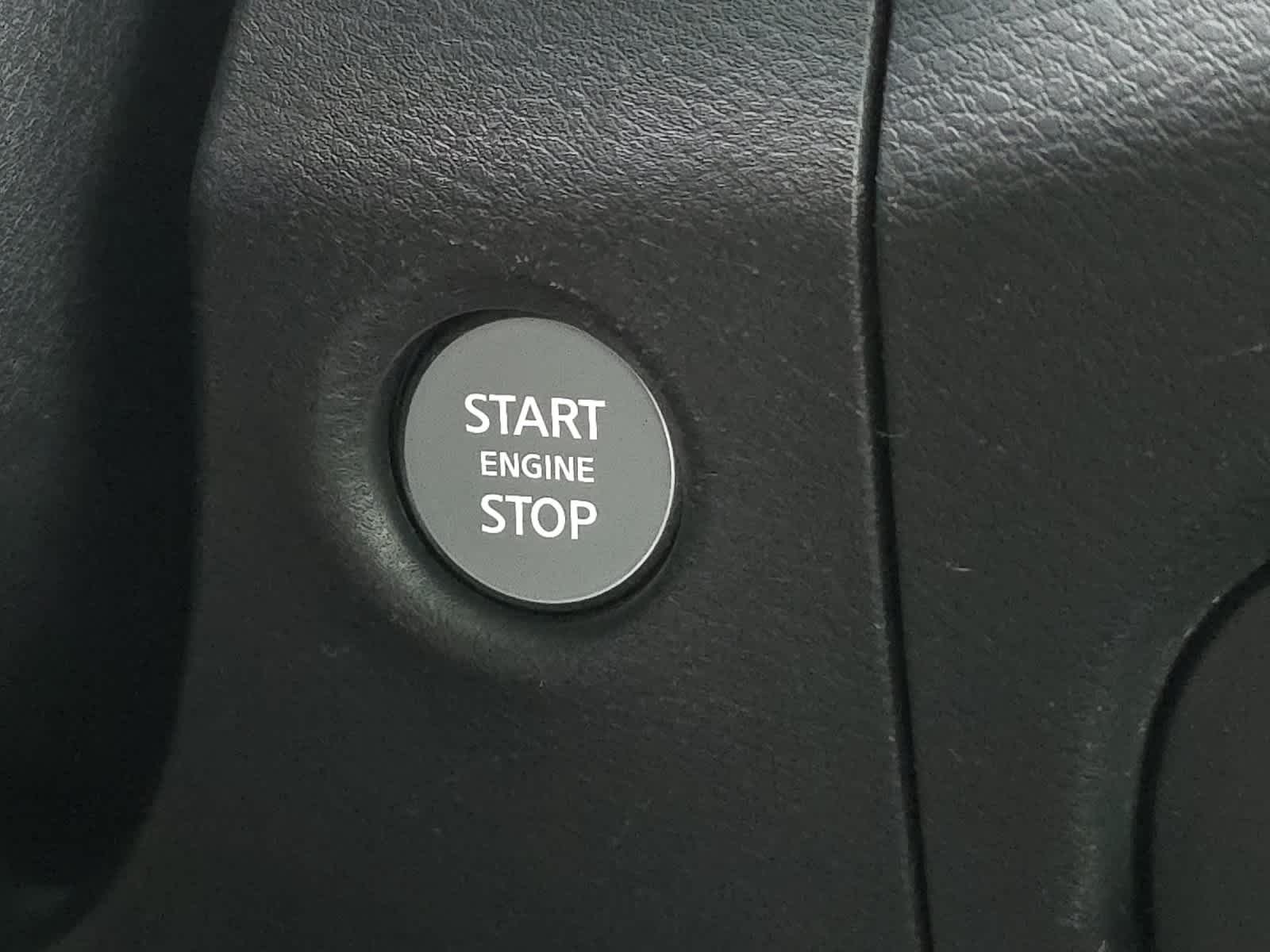 Thumbnail: 2022 Nissan Frontier - 21