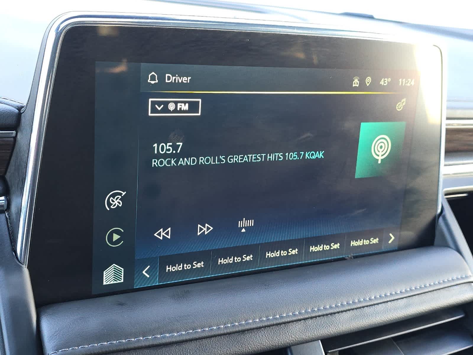 Thumbnail: 2022 Chevrolet Tahoe - 19