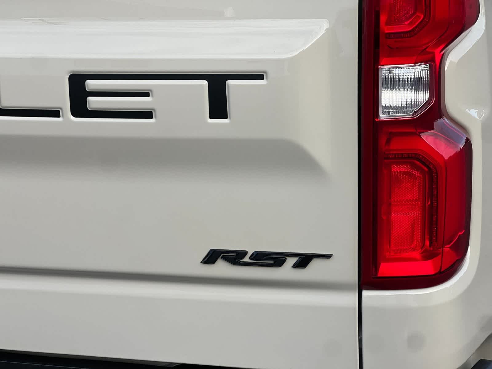 Thumbnail: 2026 Chevrolet Silverado 1500 - 24