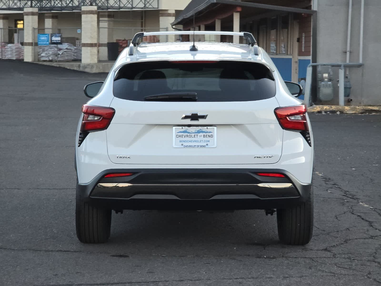 Thumbnail: 2026 Chevrolet Trax - 7