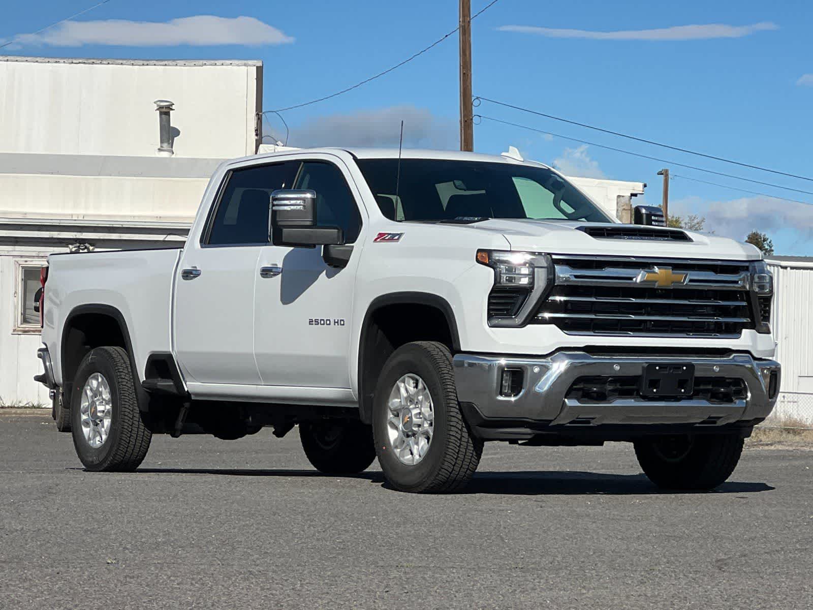 Thumbnail: 2026 Chevrolet Silverado 2500 - 8