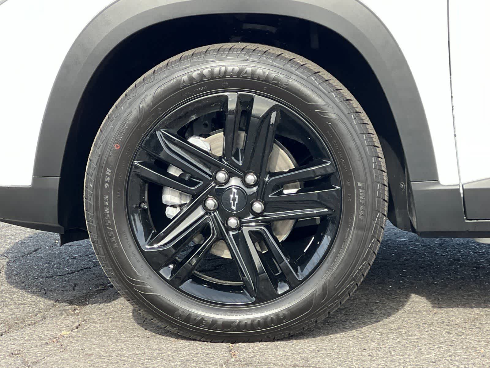 Thumbnail: 2026 Chevrolet Trax - 25