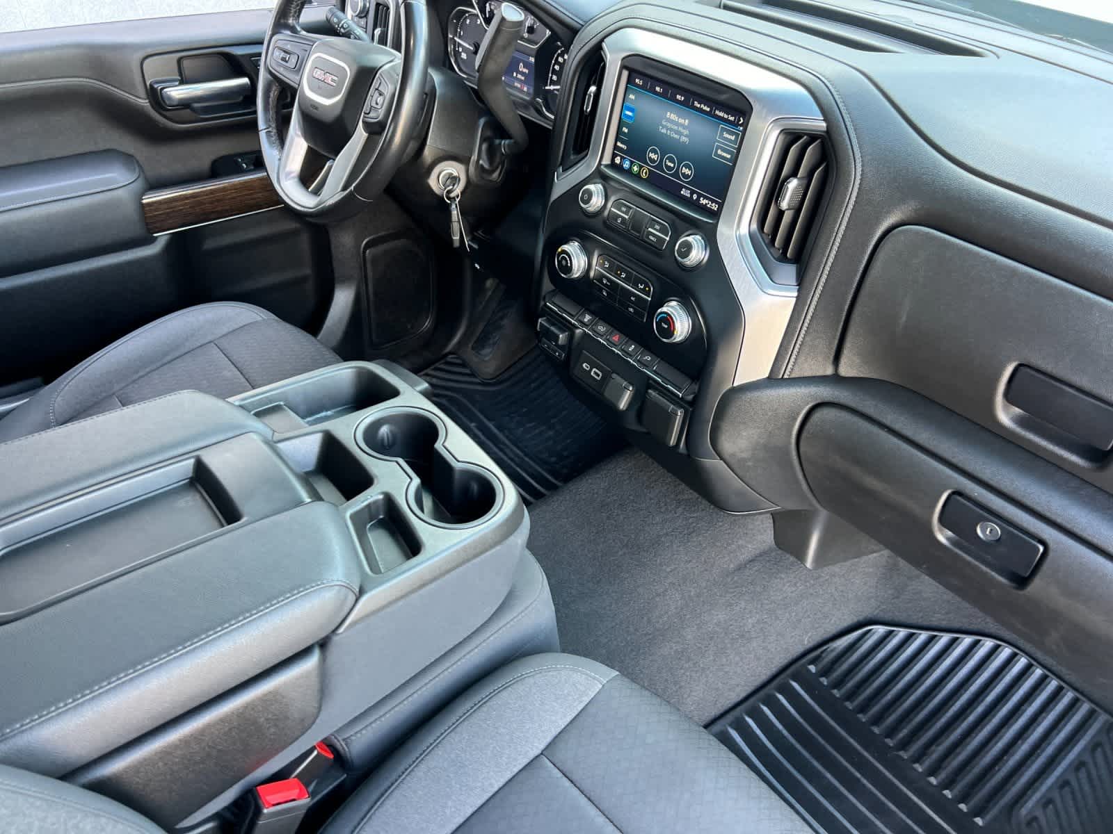 Thumbnail: 2022 GMC Sierra 3500 - 15