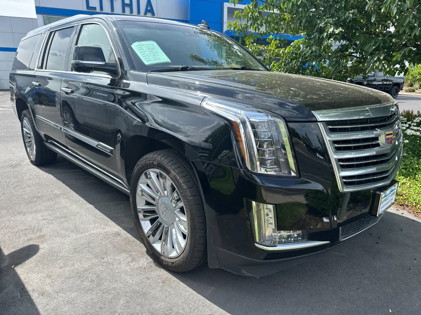 Thumbnail: 2016 Cadillac Escalade - 5