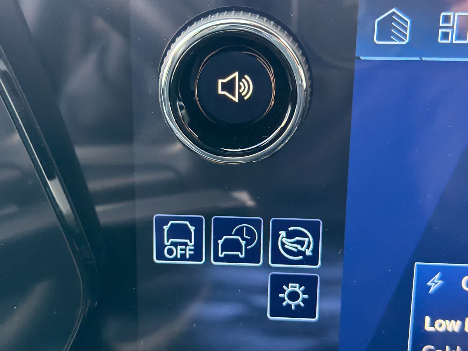 Thumbnail: 2026 Chevrolet Blazer EV - 23