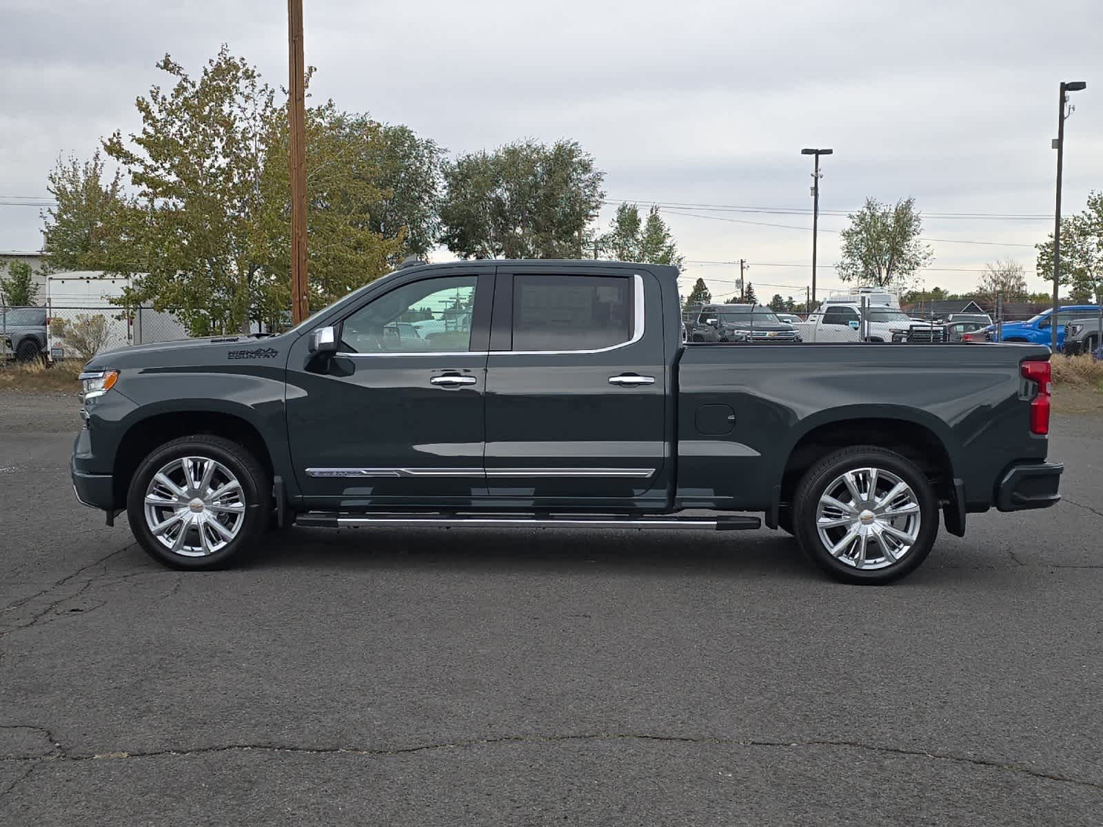 Thumbnail: 2026 Chevrolet Silverado 1500 - 5